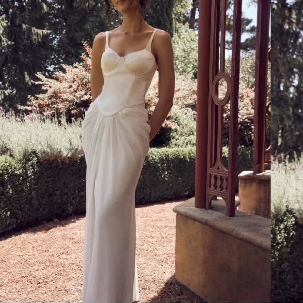 Meshki bridal dress